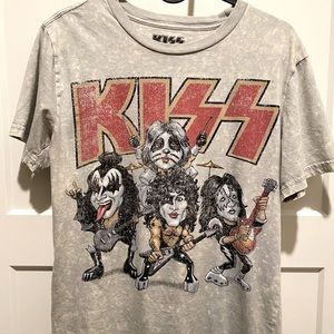 KISS Men’s distressed band tee